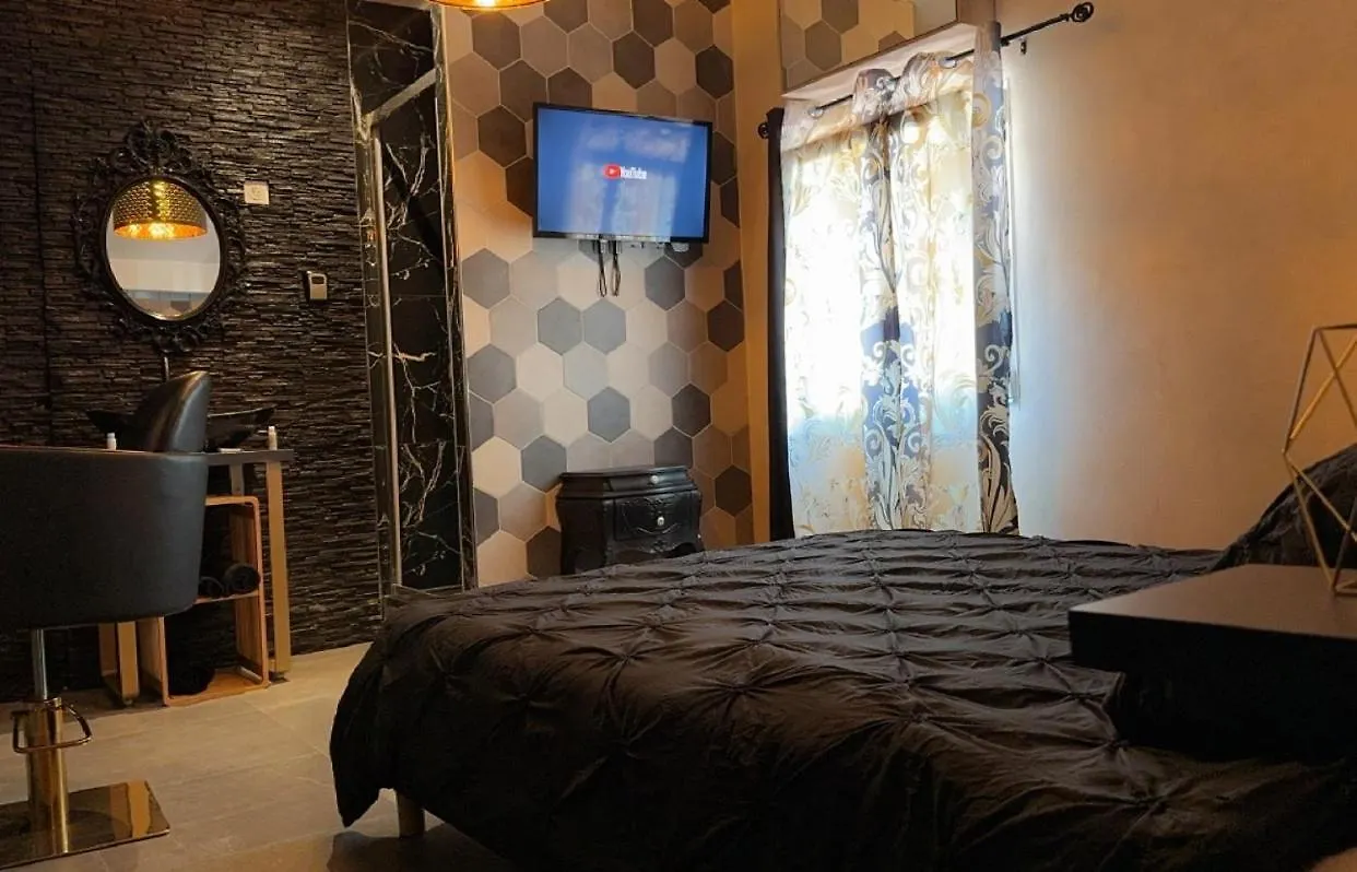 13 Nuances De Grey Jacuzzi Villa Marseilles